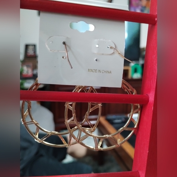 👜$3 - Set of‎ earrings (2 pair) bronze. #105 - Picture 10 of 13